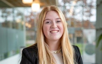 Megan Aartsen 2 Klein Liggend