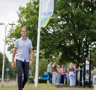 Mannelijke student CHE buiten 1