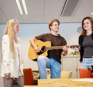 vt groepje met gitaar